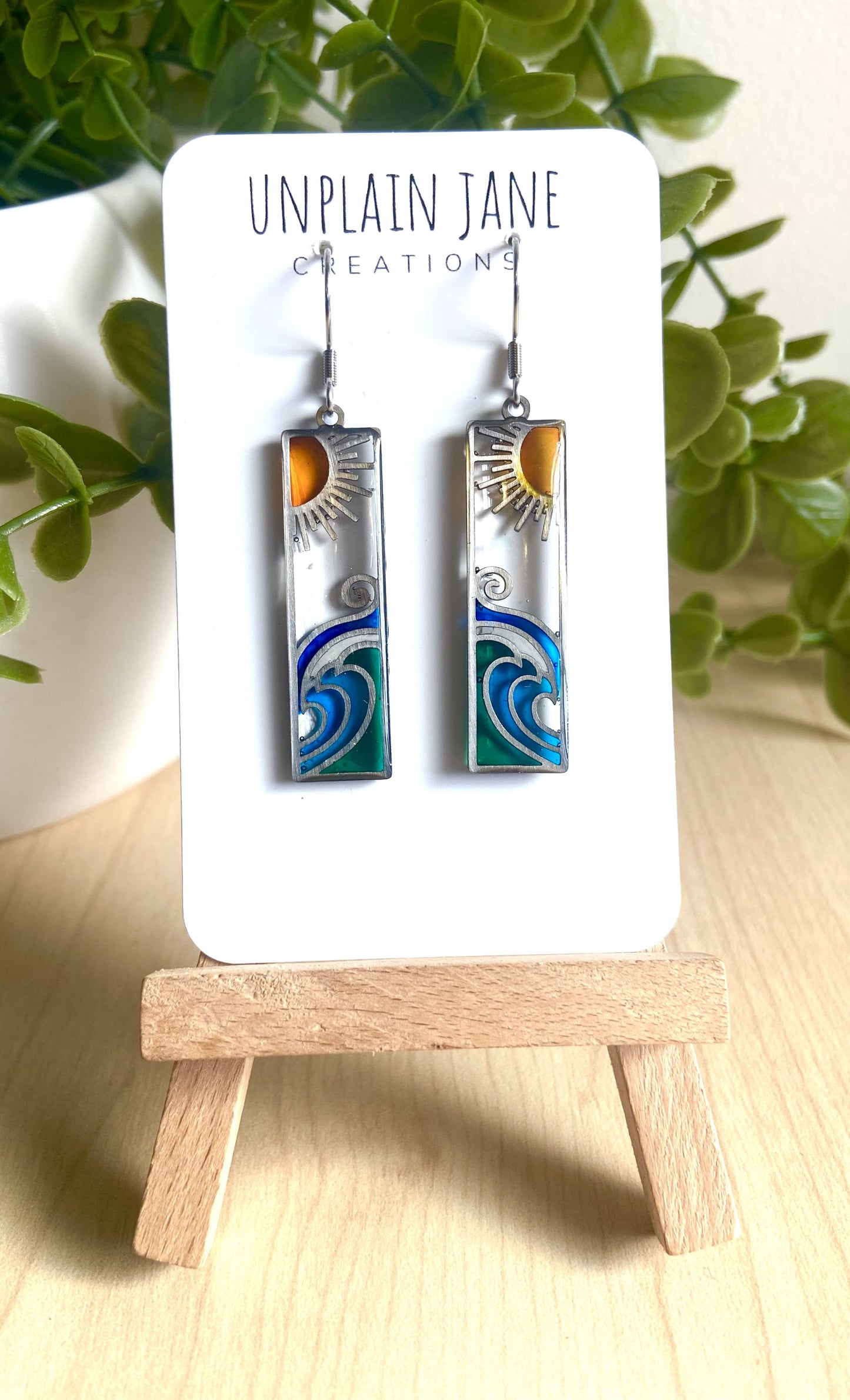 Silver resin sun and waves